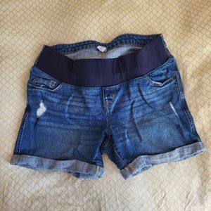 Old Navy maternity shorts